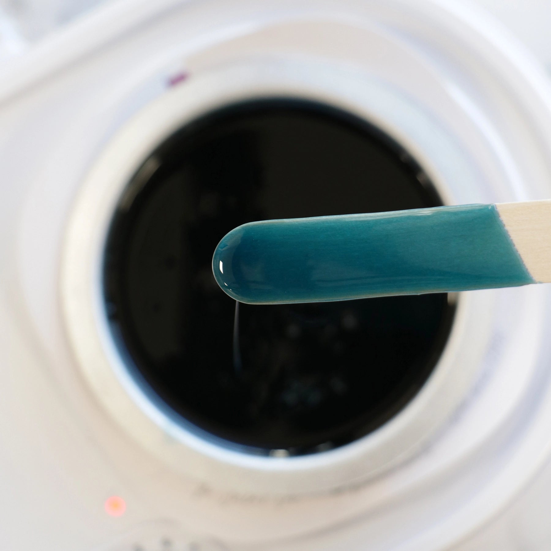 Azulene Hot Wax in heater