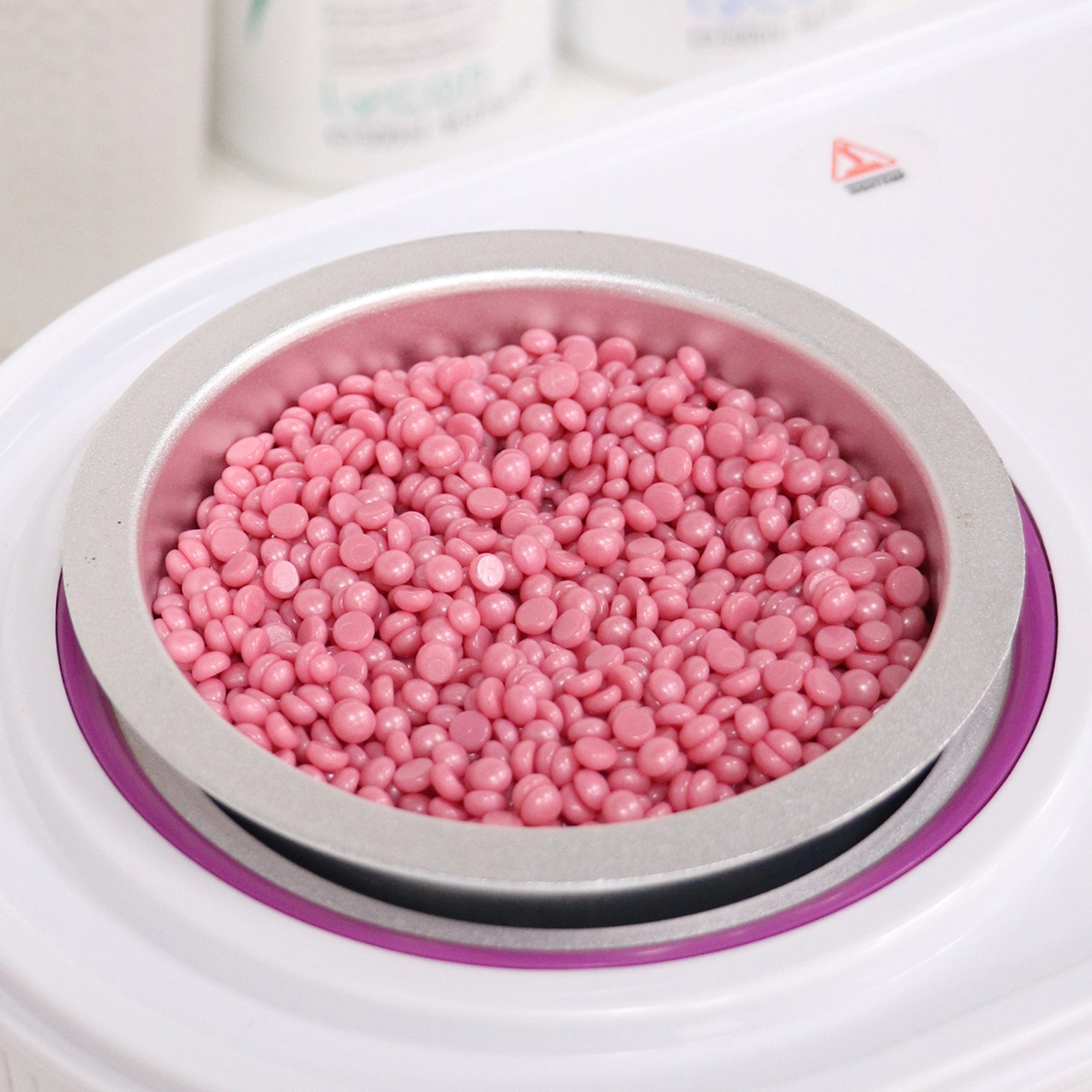 LYCOdream Hot Wax Beads in heater