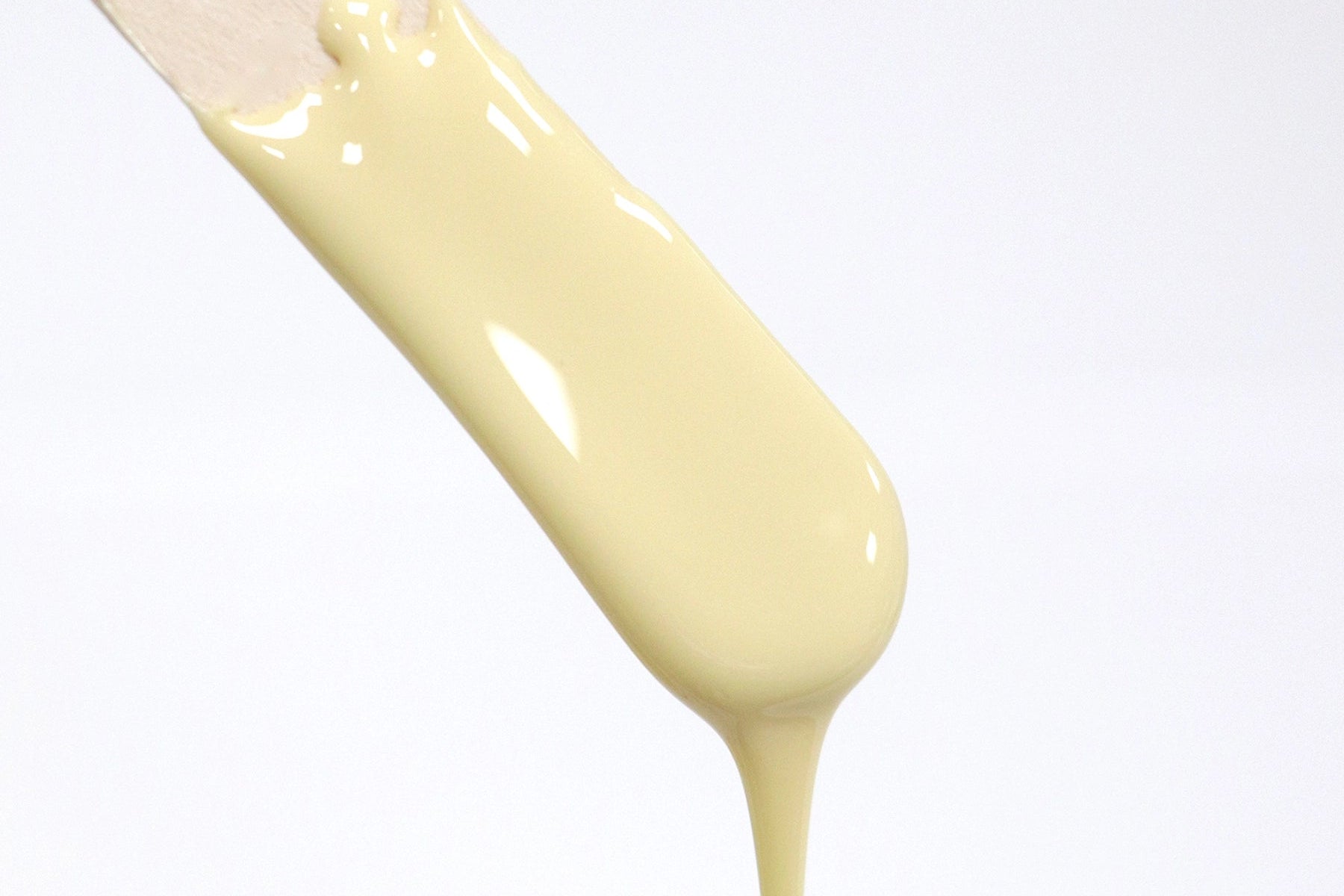 LYCOflex Strip Wax on spatula