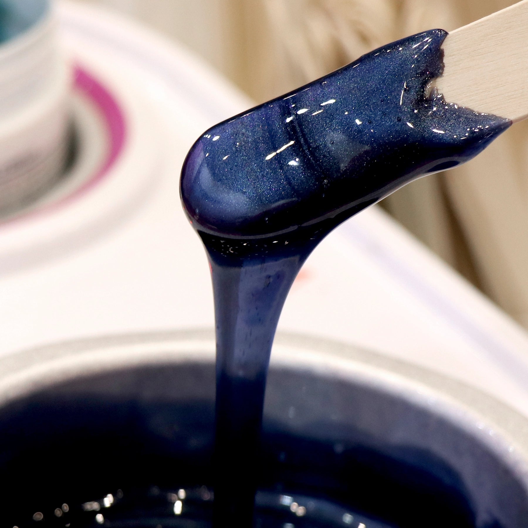 MANifico Hot Wax in heater