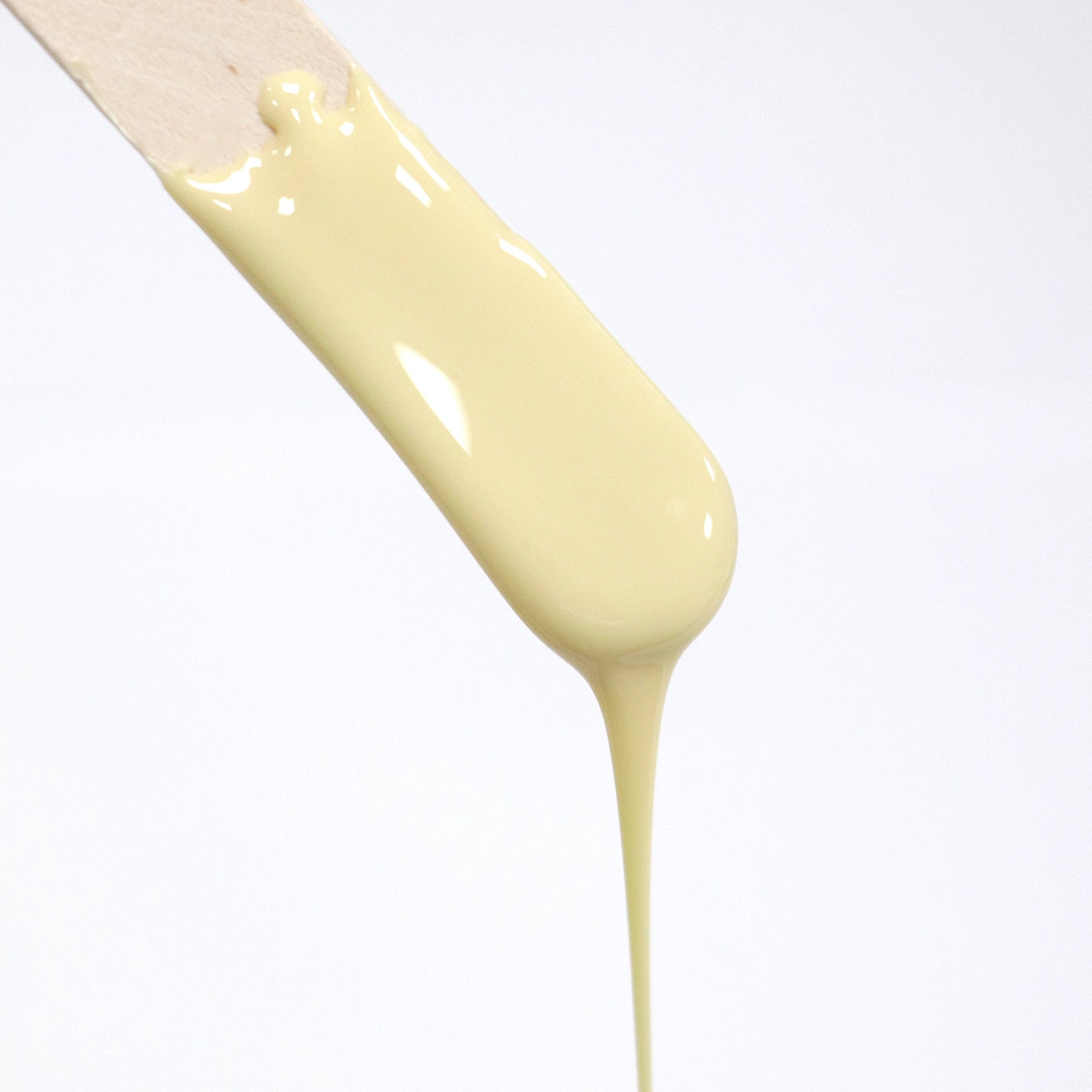 LYCOflex Strip Wax on spatula