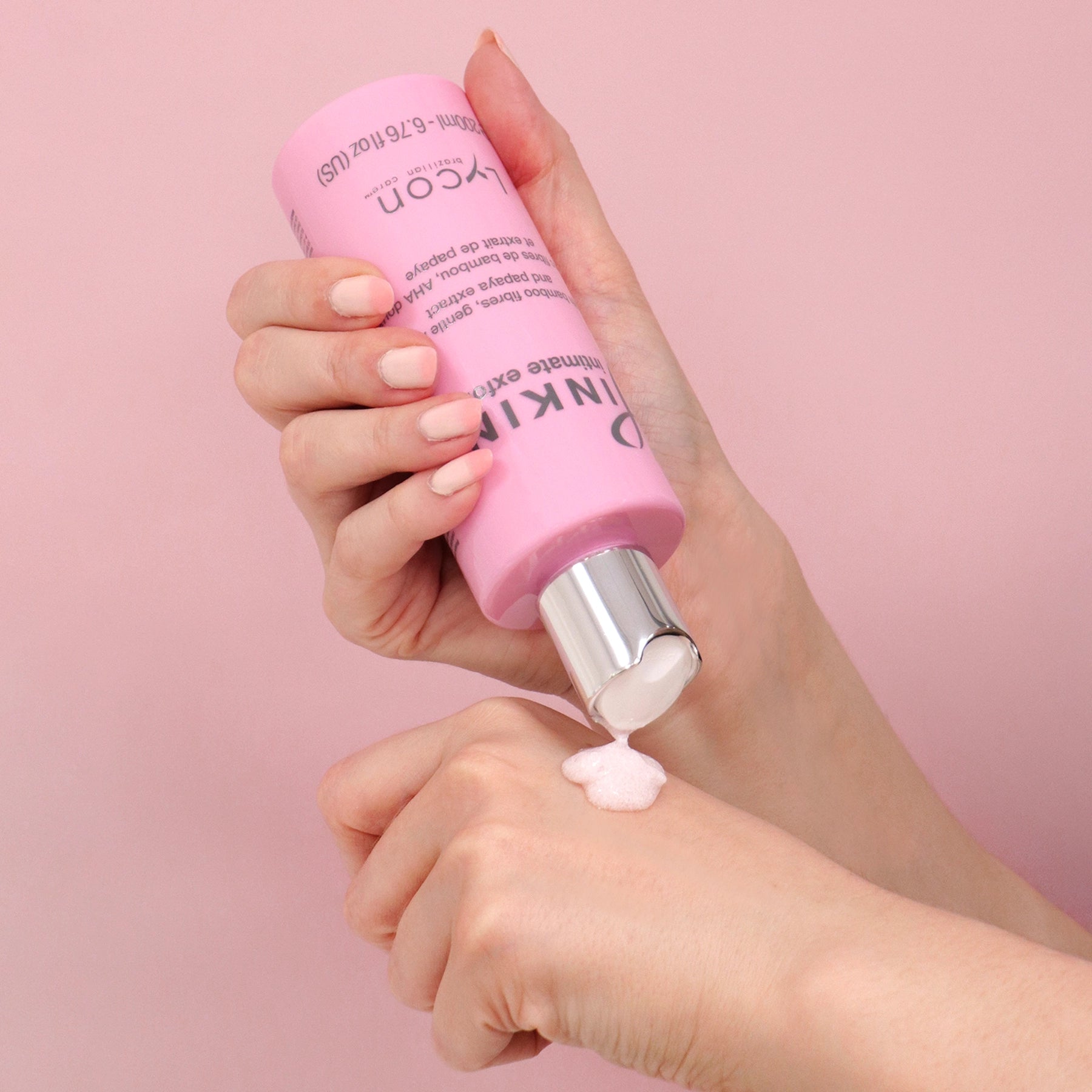 PINKINI Intimate Exfoliant 200ml on hand